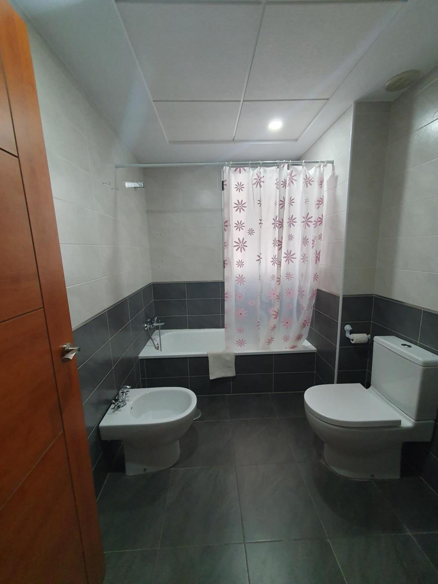 Piso Centrico Con Garaje En Hellin Apartment Bagian luar foto