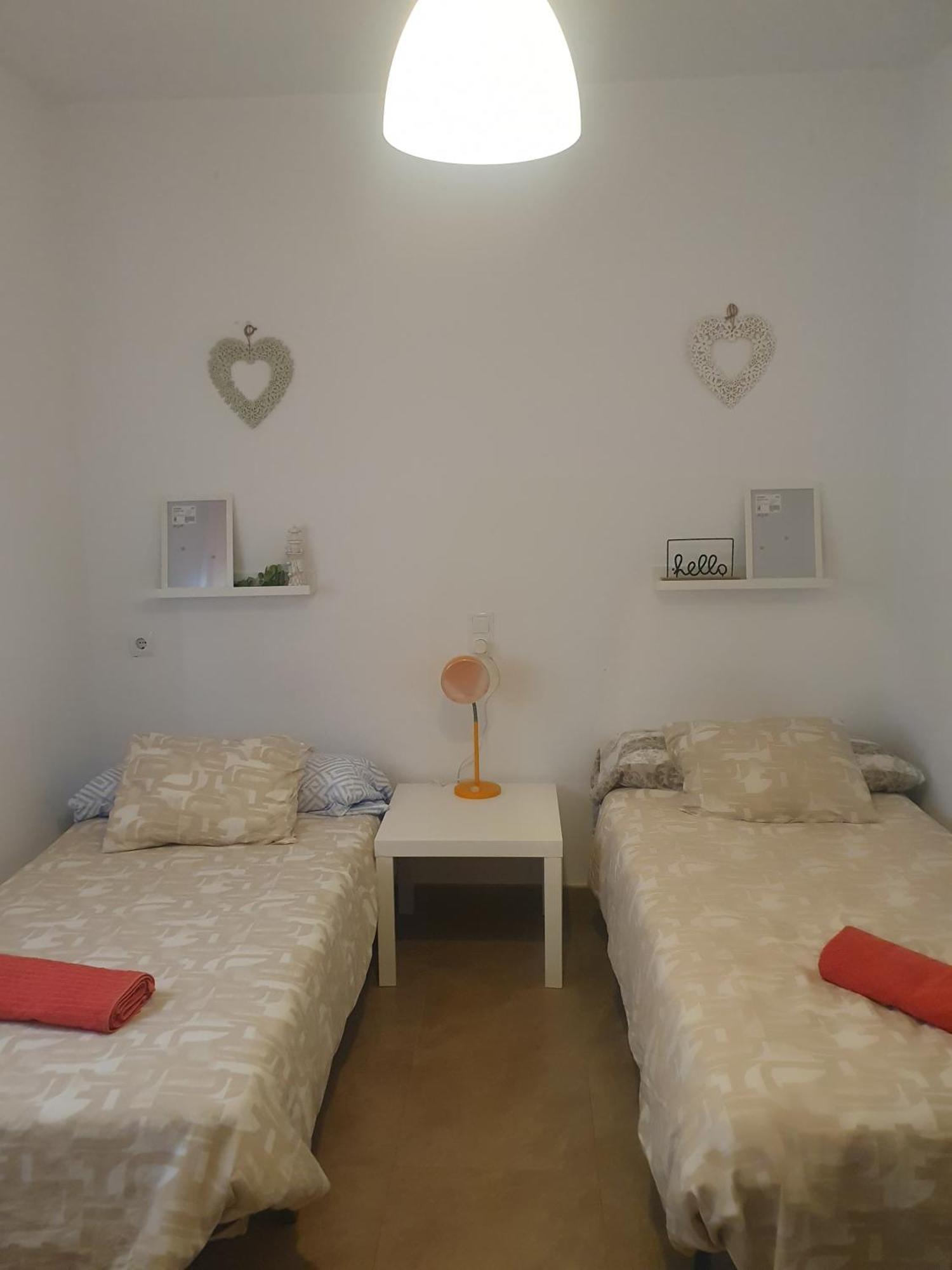 Piso Centrico Con Garaje En Hellin Apartment Bagian luar foto